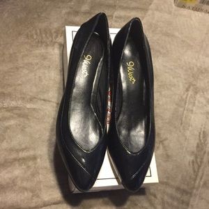 Vintage Nine West Black Low Heels